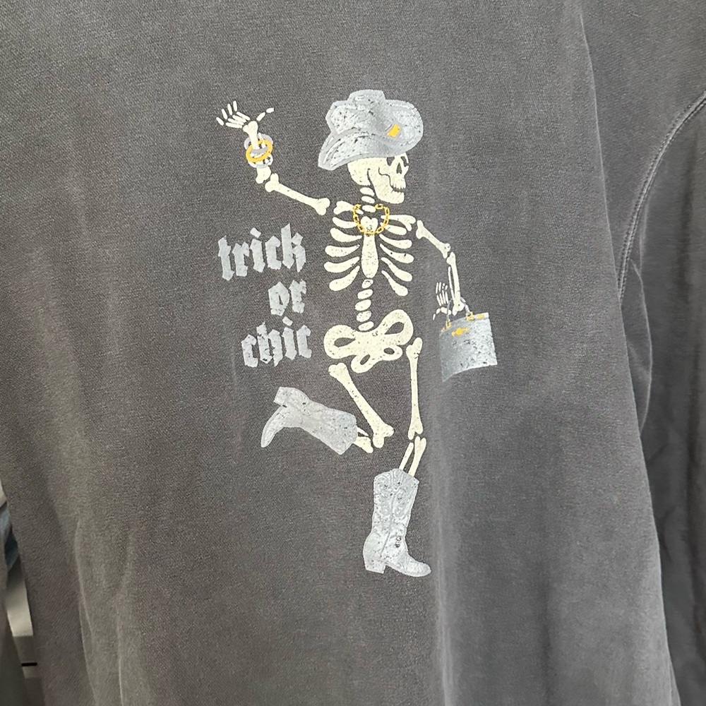 Living fully co Crewneck Sweater with Skeleton Graphic